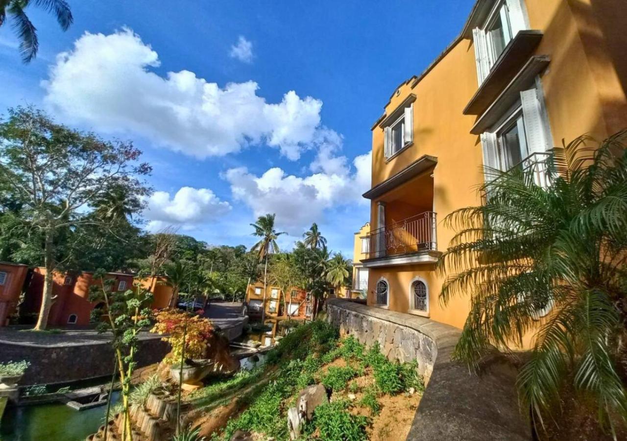 Scenic Riverfront 2 Bedroom Villa In Port Chambly Baie-du-Tombeau Ngoại thất bức ảnh